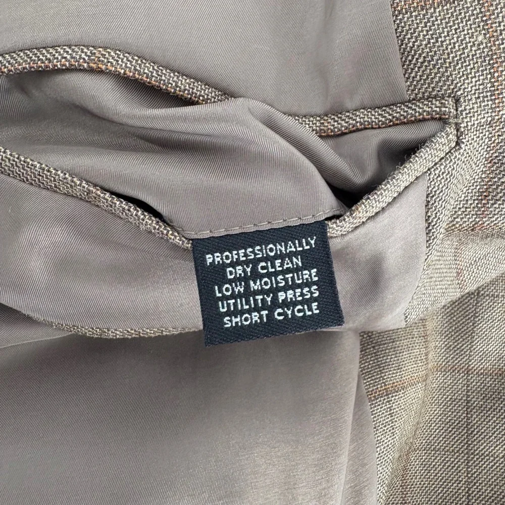 Jos A Bank 43R Traveler's Collection Brown Tailored Fit‎ Windowpane Plaid Blazer